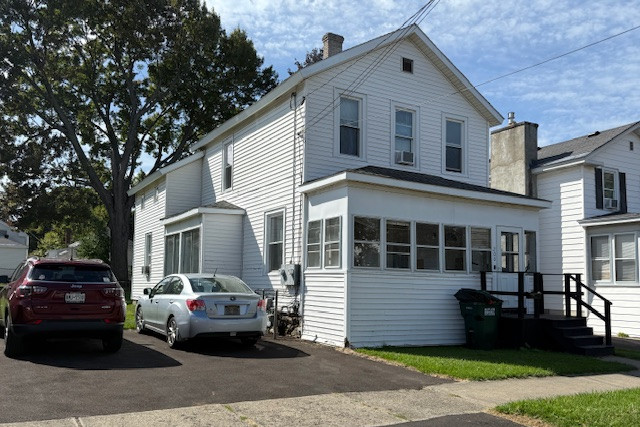 200 W Sixth St