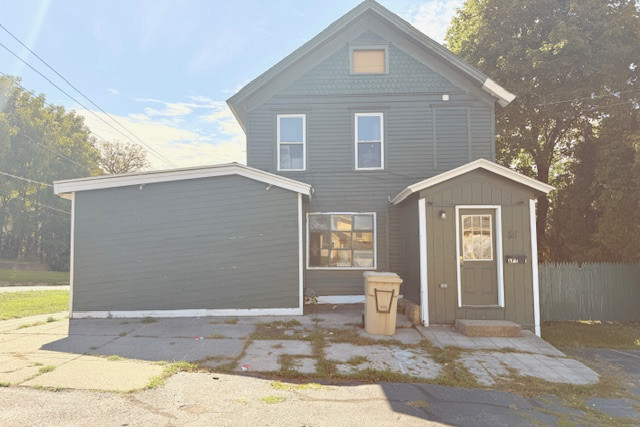 54 W Liberty St