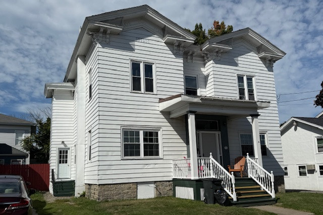 69 W Oneida St